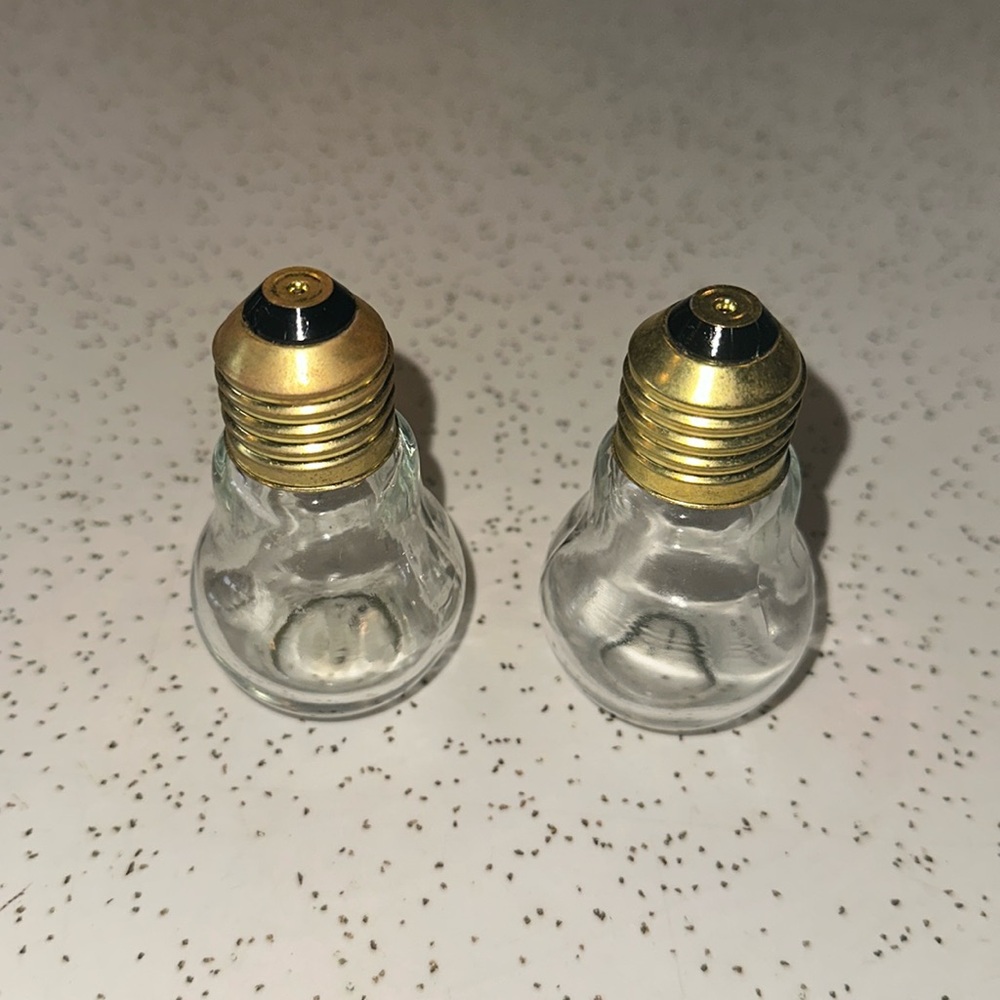 Vintage light bulb salt & pepper shakers!  Never used!